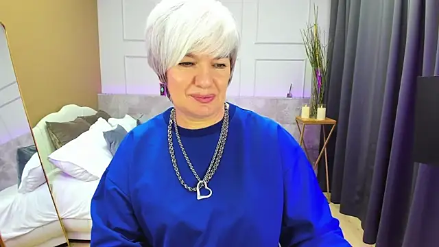 Snapshot of CarmenSoft chatting on February 2, 2025, 8:51 pm CarmenSoft online show from February 2, 2025, 8:51 pm