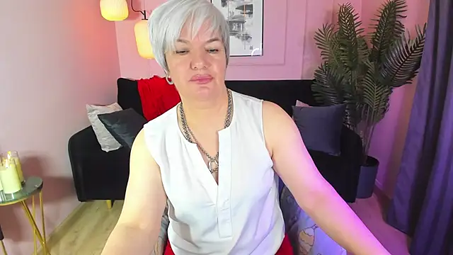 Snapshot of CarmenSoft chatting on February 13, 2025, 12:46 am CarmenSoft online show from February 13, 2025, 12:46 am