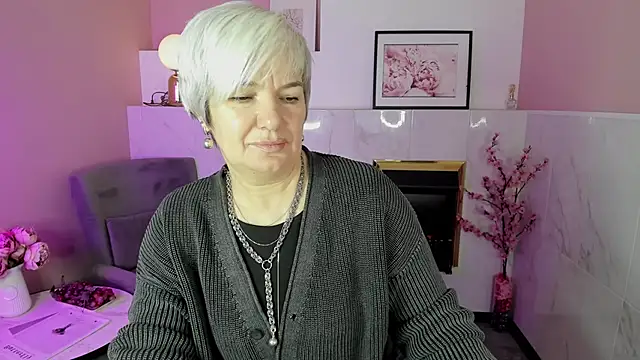 Snapshot of CarmenSoft chatting on September 26, 2025, 8:49 pm CarmenSoft online show from September 26, 2025, 8:49 pm