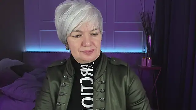 Snapshot of CarmenSoft chatting on February 22, 2025, 8:53 pm CarmenSoft online show from February 22, 2025, 8:53 pm