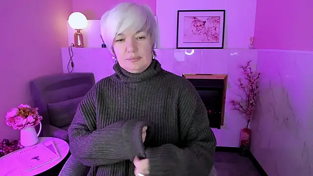 CarmenSoft online show from February 3, 2026, 8:47 pm