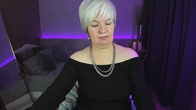 Snapshot of CarmenSoft chatting on March 11, 2025, 3:25 am CarmenSoft online show from March 11, 2025, 3:25 am