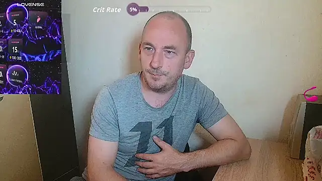 Snapshot of Johan___Barker chatting on May 4, 2026, 11:24 am Johan Barker online show from May 4, 2026, 11:24 am