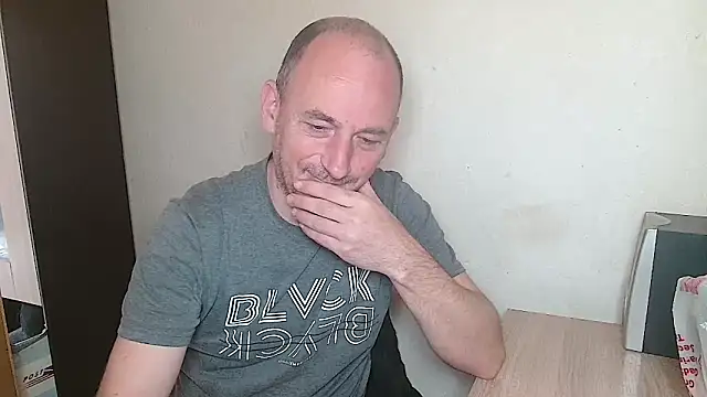 Snapshot of Johan___Barker chatting on March 10, 2026, 11:47 am Johan Barker online show from March 10, 2026, 11:47 am