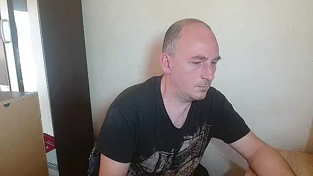 Snapshot of Johan___Barker chatting on March 26, 2026, 12:58 pm Johan Barker online show from March 26, 2026, 12:58 pm