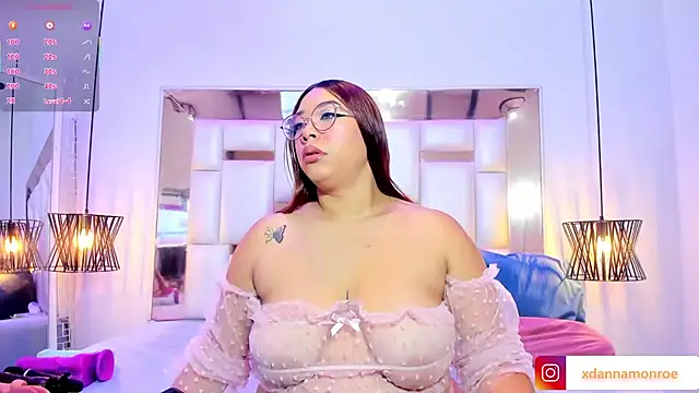 DanniaMonroee online show from September 23, 2025, 2:18 am