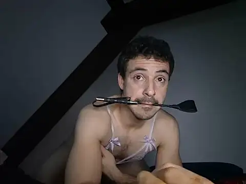 Snapshot of Chiennemale68@xh chatting on January 19, 2025, 3:42 pm Chiennemale68xh online show from January 19, 2025, 3:42 pm