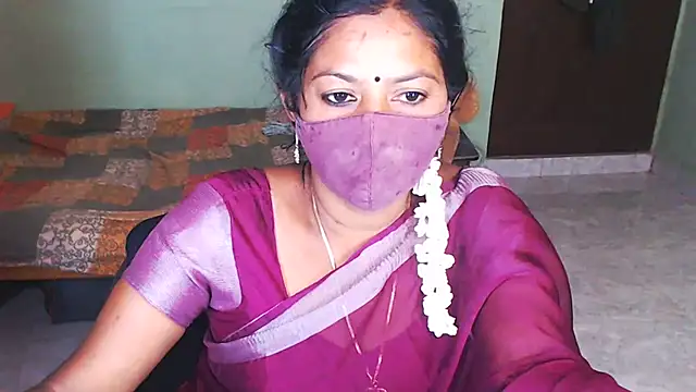 Snapshot of Novapol chatting on February 15, 2026, 11:20 am Novapol online show from February 15, 2026, 11:20 am