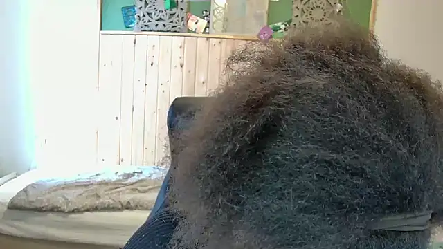 Snapshot of AaliyahHarris chatting on June 2, 2026, 4:18 pm AaliyahHarris online show from June 2, 2026, 4:18 pm