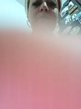 Snapshot of Ruxy42ETT chatting on February 26, 2026, 4:12 am Ruxy42ETT online show from February 26, 2026, 4:12 am