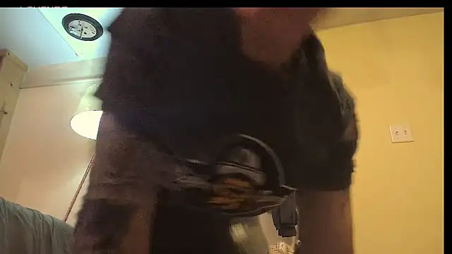 MaddisonX online show from December 1, 2025, 7:20 am