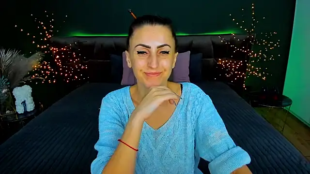 Rebecca Diamond online show from November 20, 2025, 6:36 am