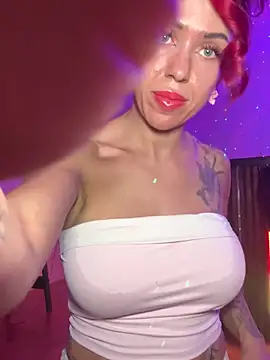 Pia July  online show from October 7, 2025, 6:53 pm