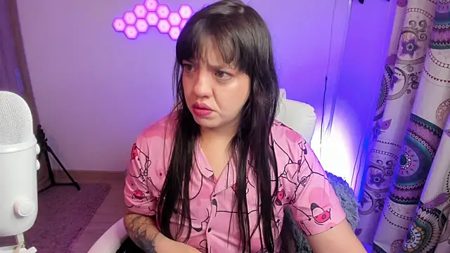 sophia grants online show from October 13, 2025, 5:42 am