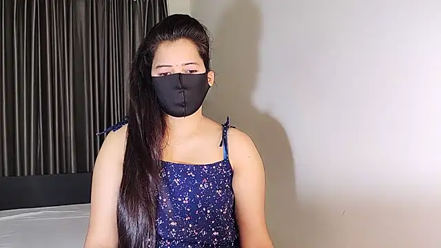 Snapshot of YourLovelyQueen chatting on February 12, 2025, 5:37 pm YourLovelyQueen online show from February 12, 2025, 5:37 pm