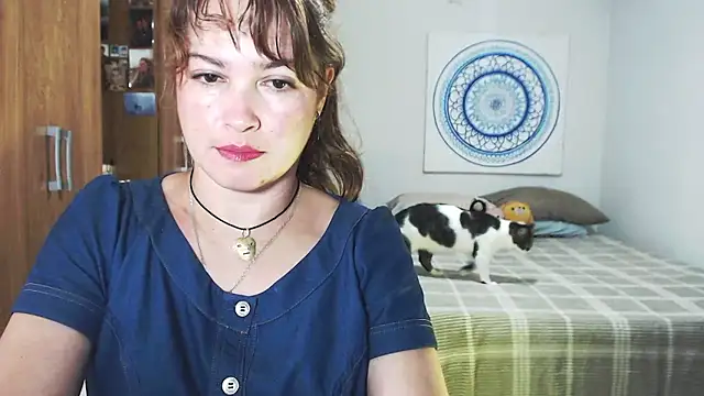 solamatista11 online show from January 13, 2026, 9:52 pm