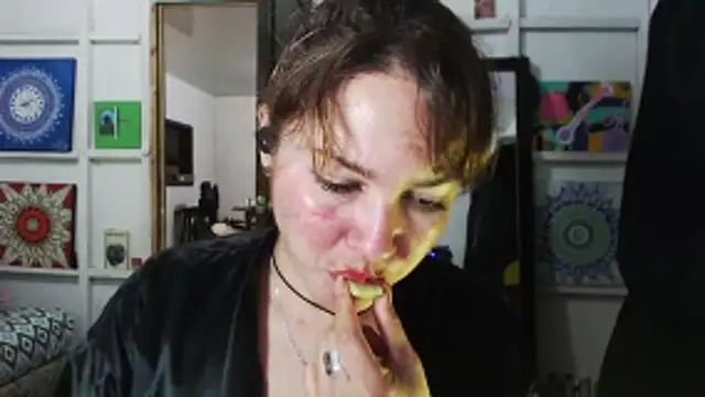 Snapshot of solamatista11 chatting on October 8, 2025, 7:58 pm solamatista11 online show from October 8, 2025, 7:58 pm