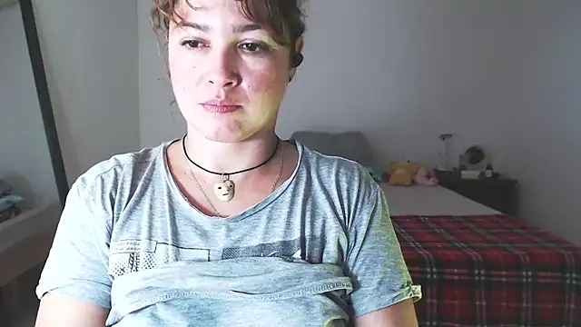 Snapshot of solamatista11 chatting on November 26, 2025, 8:42 pm solamatista11 online show from November 26, 2025, 8:42 pm