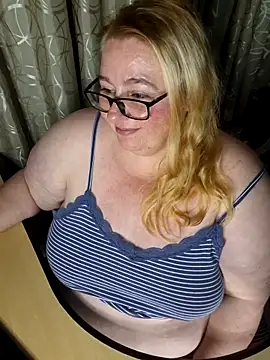 Iceprincess2bad4u online show from December 21, 2025, 6:42 pm