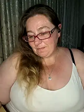 Iceprincess2bad4u online show from March 6, 2025, 5:54 pm