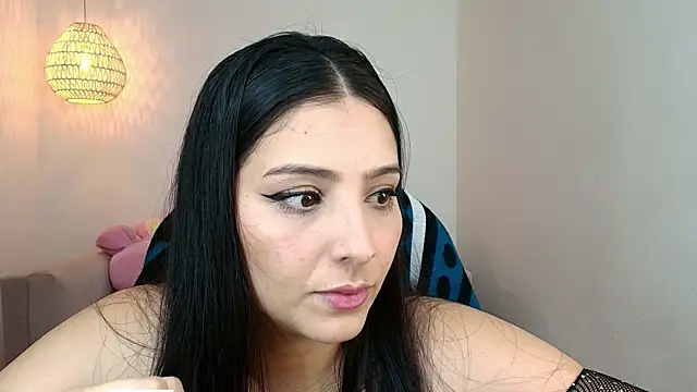 YummyAnna  online show from February 17, 2026, 8:17 pm