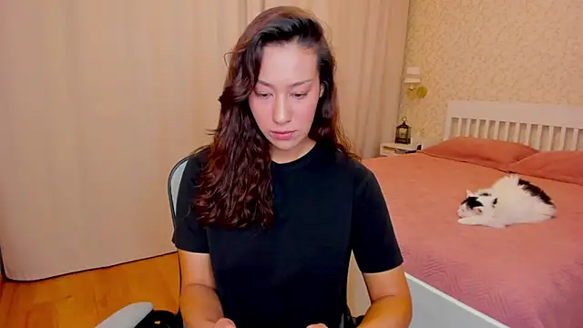 FieryHeart online show from December 5, 2025, 7:12 pm