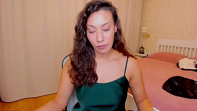 FieryHeart online show from November 30, 2025, 2:40 pm