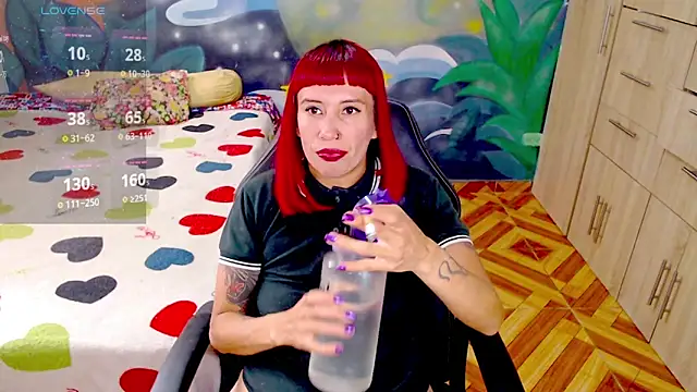 Eimy lorens online show from February 15, 2026, 6:18 pm