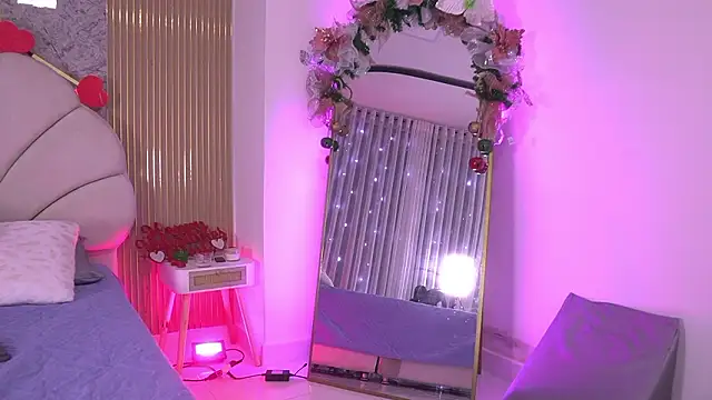 mssburbuja online show from February 7, 2026, 3:14 am