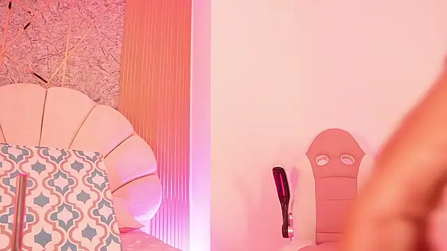 mssburbuja online show from October 31, 2025, 3:25 am