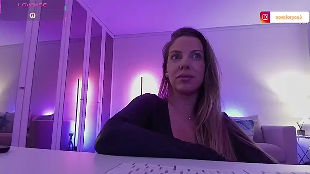 novaforyou1 online show from October 29, 2025, 9:03 pm