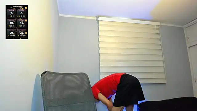 tom Howard online show from October 17, 2025, 6:43 pm