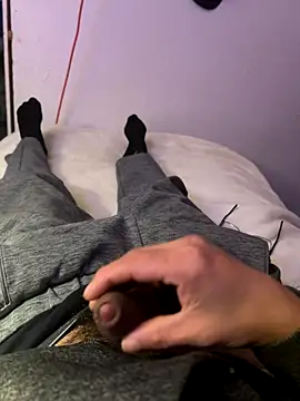 Dfkon420 online show from December 17, 2025, 3:39 pm