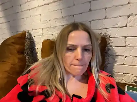 Angel girllovemy online show from March 3, 2025, 3:22 pm
