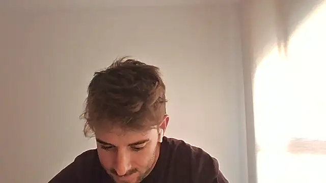 vargas90 online show from October 16, 2025, 9:28 am