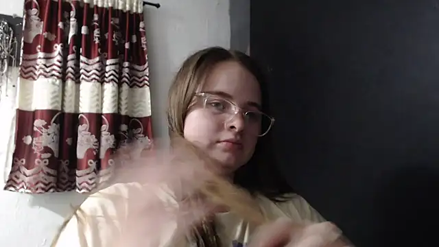 HellenMiyer1111 online show from November 15, 2025, 6:01 pm