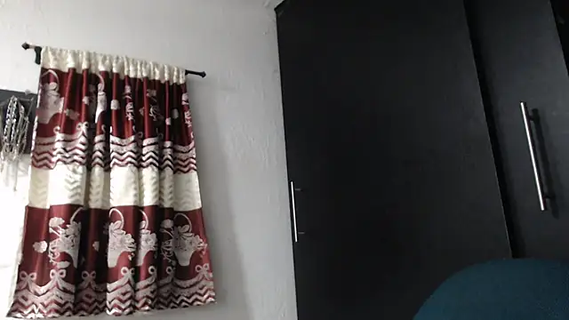 HellenMiyer1111 online show from October 23, 2025, 5:44 pm