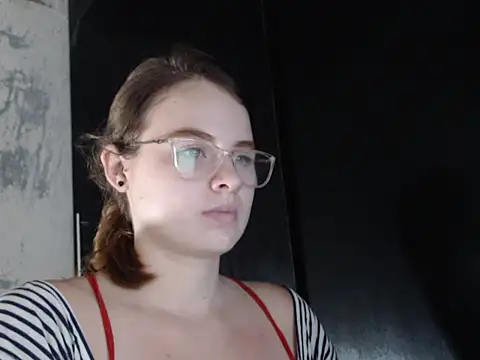 HellenMiyer1111 online show from January 19, 2026, 4:00 pm