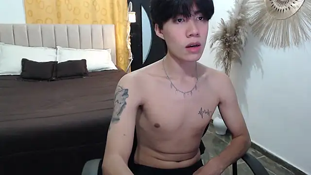 Snapshot of Elio-cam chatting on November 14, 2025, 3:21 am Elio-cam online show from November 14, 2025, 3:21 am