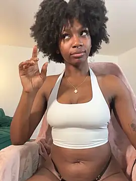 mochamimi online show from October 9, 2025, 4:46 am