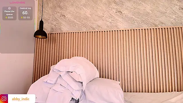 Snapshot of indi_catalina chatting on November 8, 2025, 12:31 pm indi catalina online show from November 8, 2025, 12:31 pm