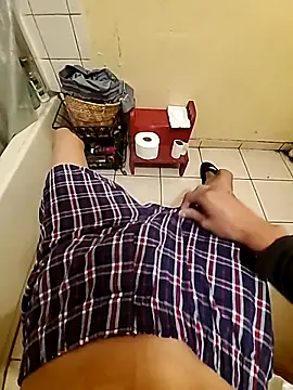 Snapshot of Bigstiffyuh chatting on October 10, 2025, 3:29 am Bigstiffyuh online show from October 10, 2025, 3:29 am