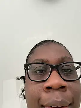 blacksexybeauty31 online show from April 21, 2026, 3:40 pm