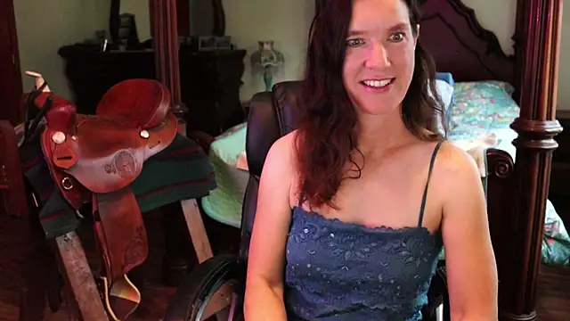 thornburyrose online show from November 20, 2025, 7:03 pm