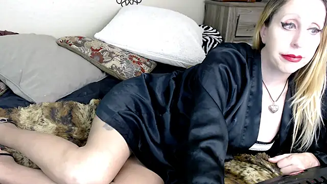 Lourdesnoirxh online show from March 2, 2026, 5:41 am