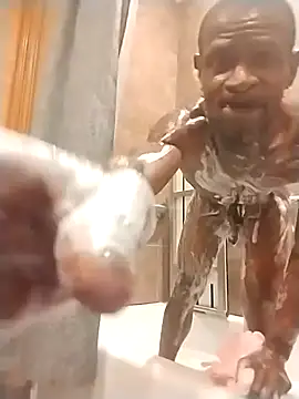 Maculine Stayr online show from November 18, 2025, 6:28 am