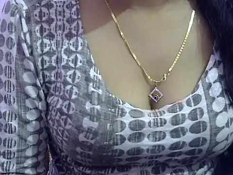 Your wild Dia online show from November 10, 2025, 5:01 am