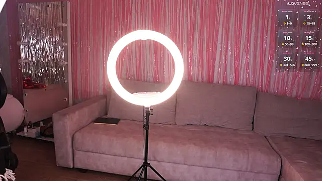 k kimikooo online show from November 26, 2025, 4:34 am