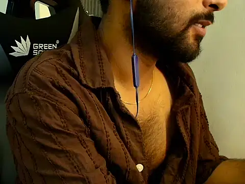 SHENOY3 online show from May 19, 2026, 5:53 pm