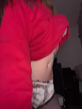 Weeissy online show from October 31, 2025, 6:48 pm